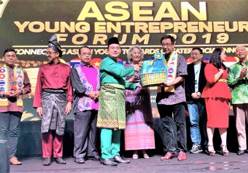 KCH-pkarim-asean-1611-4-nj